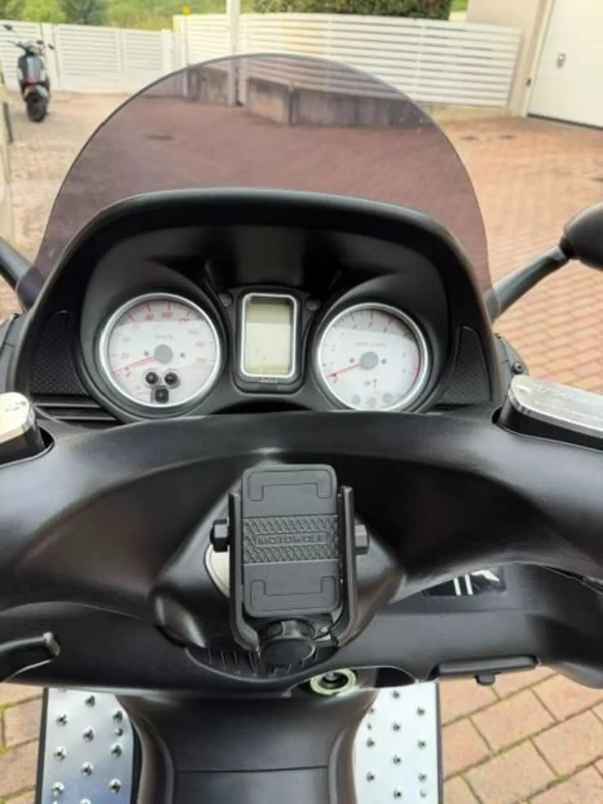 Yamaha T-Max 500 (2004 - 07) (5)