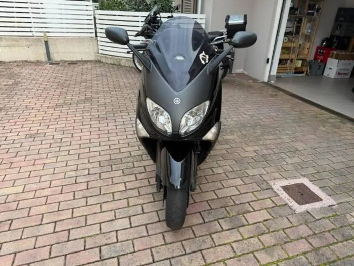 Yamaha T-Max 500 (2004 - 07) (3)