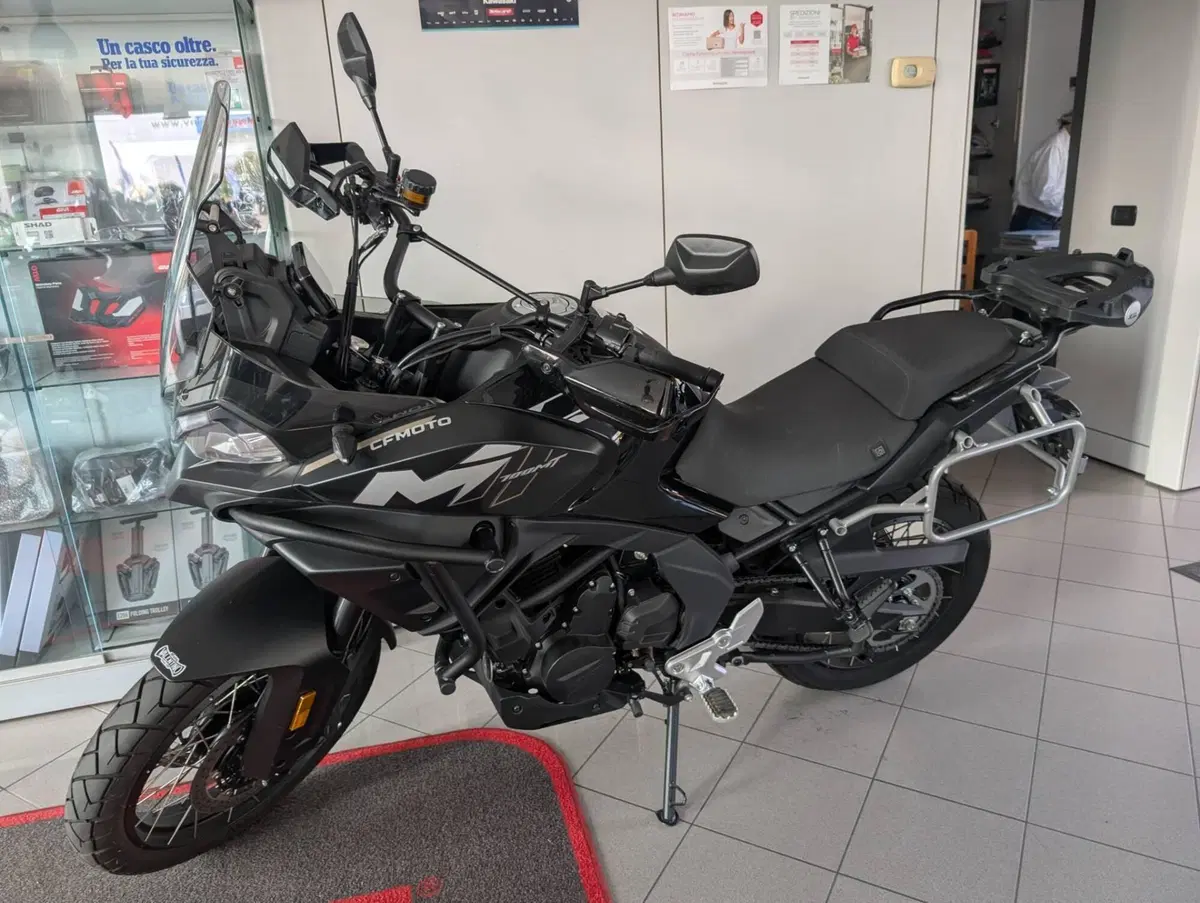 CFMOTO 700MT Adventure (2025 - 26) (2)