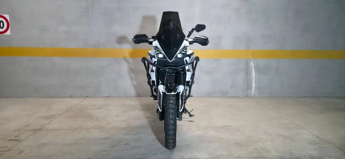 Moto Morini X-Cape 650 (2021 - 26) (7)