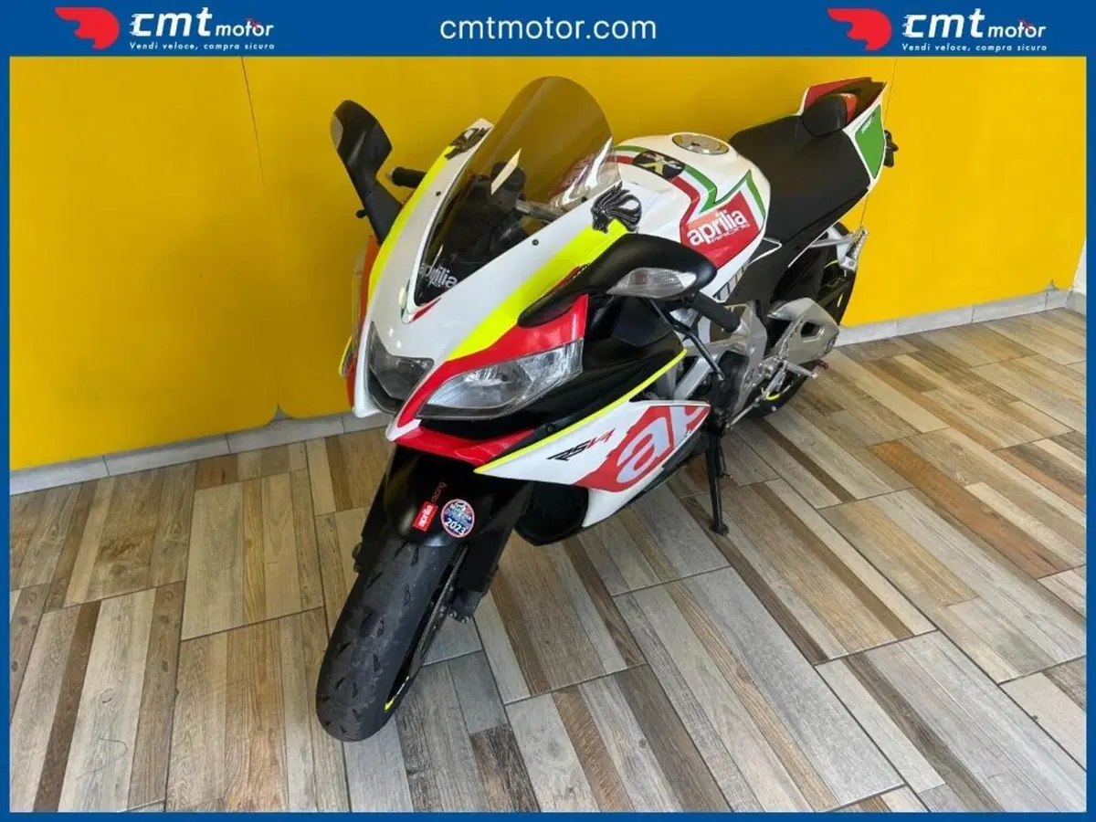 Aprilia RSV4 R (2009 - 12) (3)
