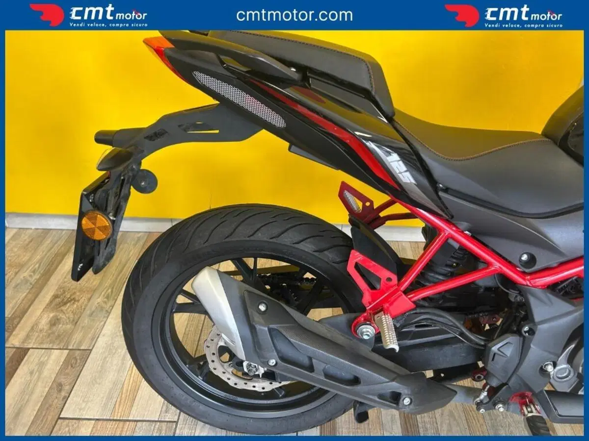 Benelli BN 125 (2021 - 25) (6)