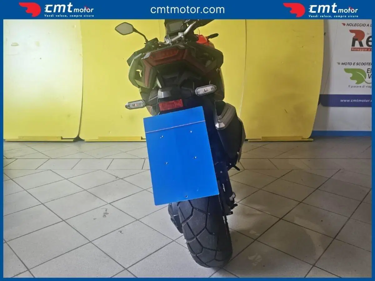Honda X-ADV 750 DCT (2021 - 24) (4)