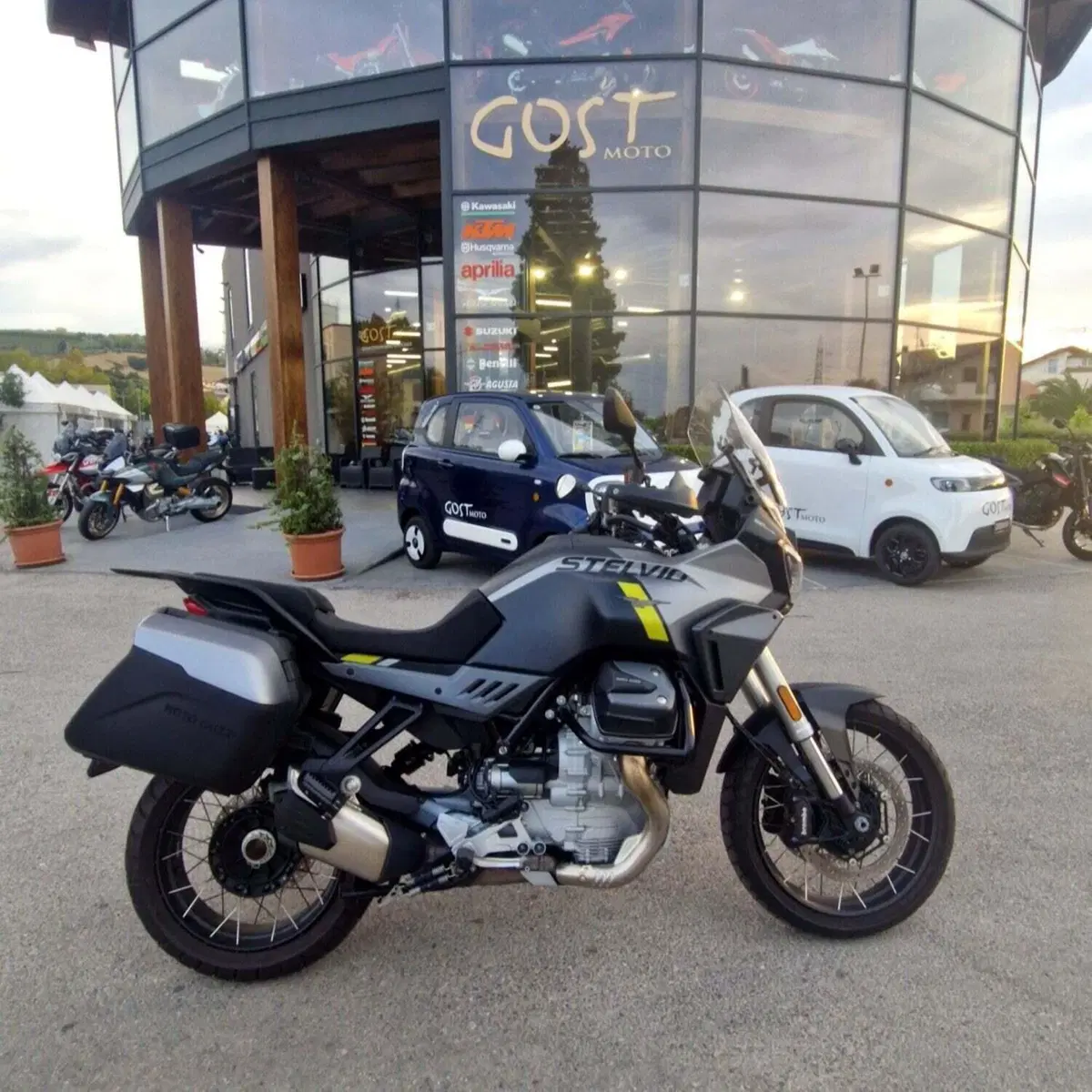 Moto Guzzi Stelvio PFF (2024 - 26) (3)
