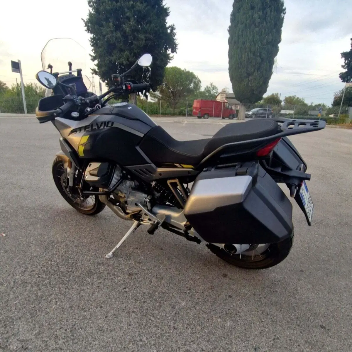 Moto Guzzi Stelvio PFF (2024 - 26) (5)