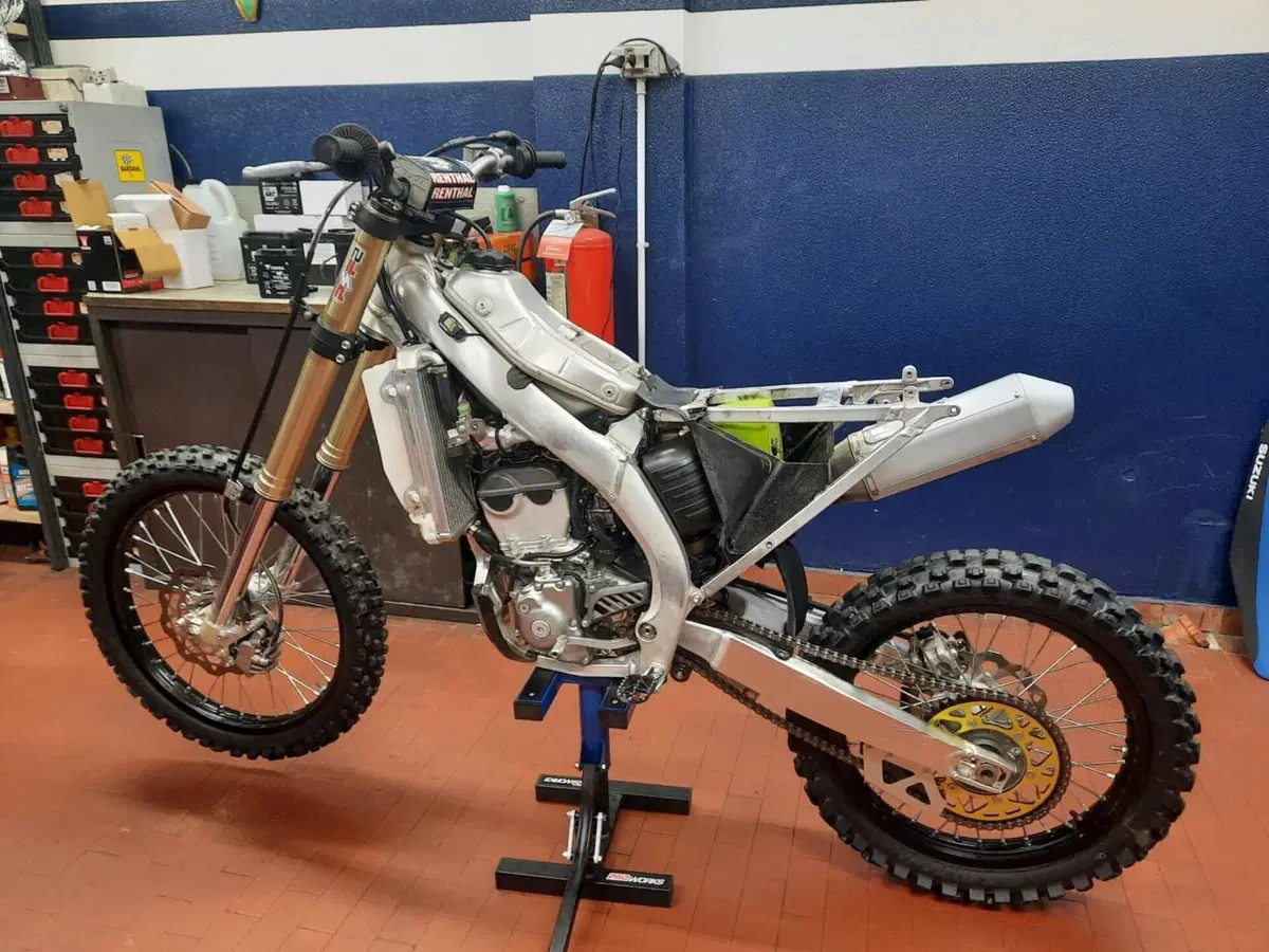 Suzuki RM-Z 250 (2017 - 18) (3)