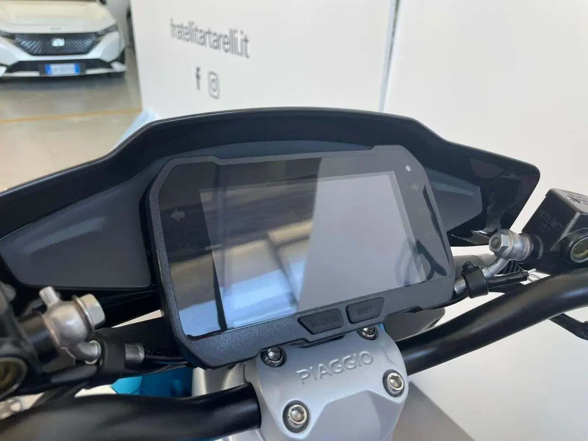 Piaggio 1 (2022 - 26) (9)