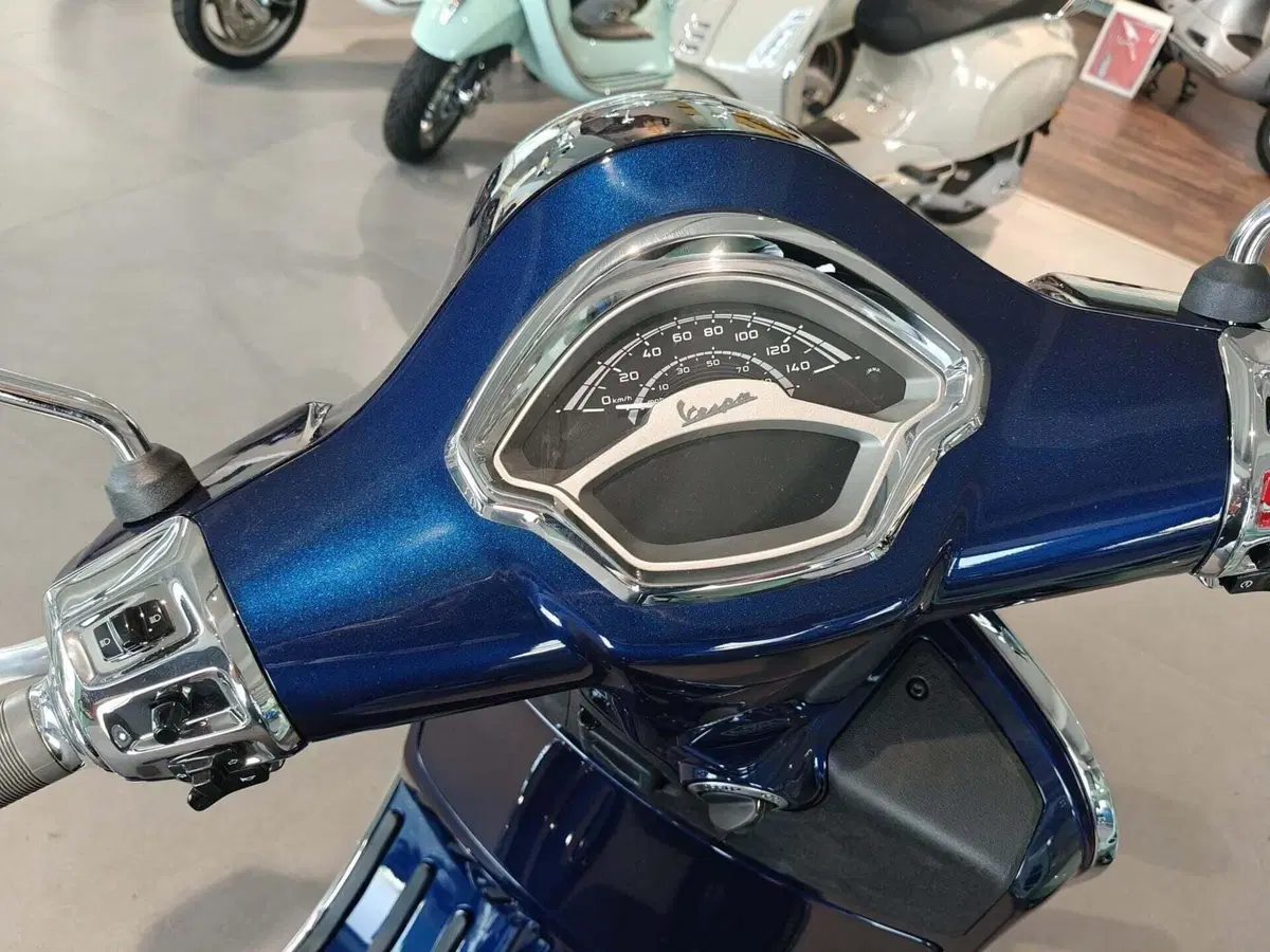Vespa GTS 310 (2025 - 26) (4)