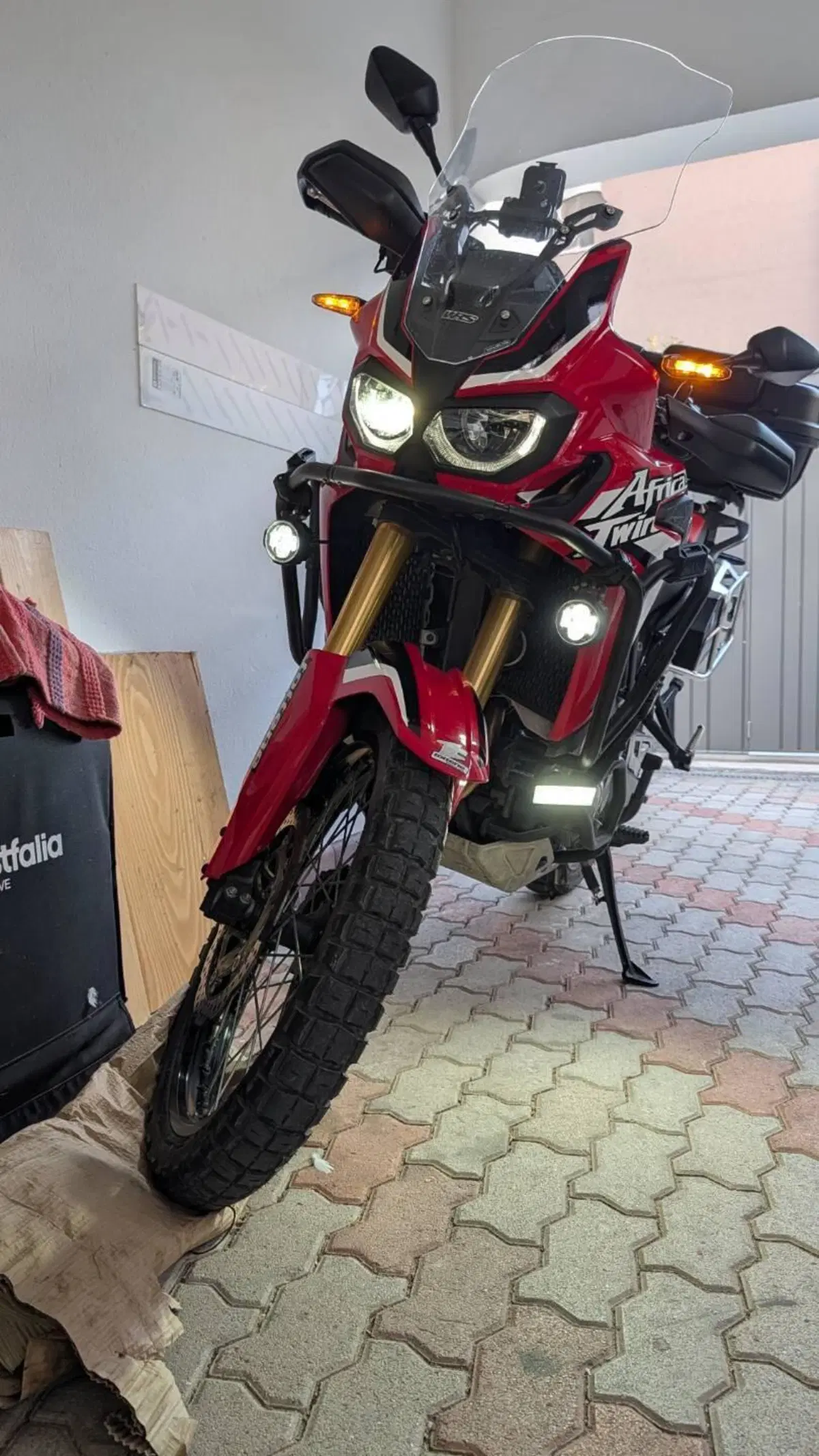 Honda Africa Twin CRF 1000L (2016 - 17) (4)