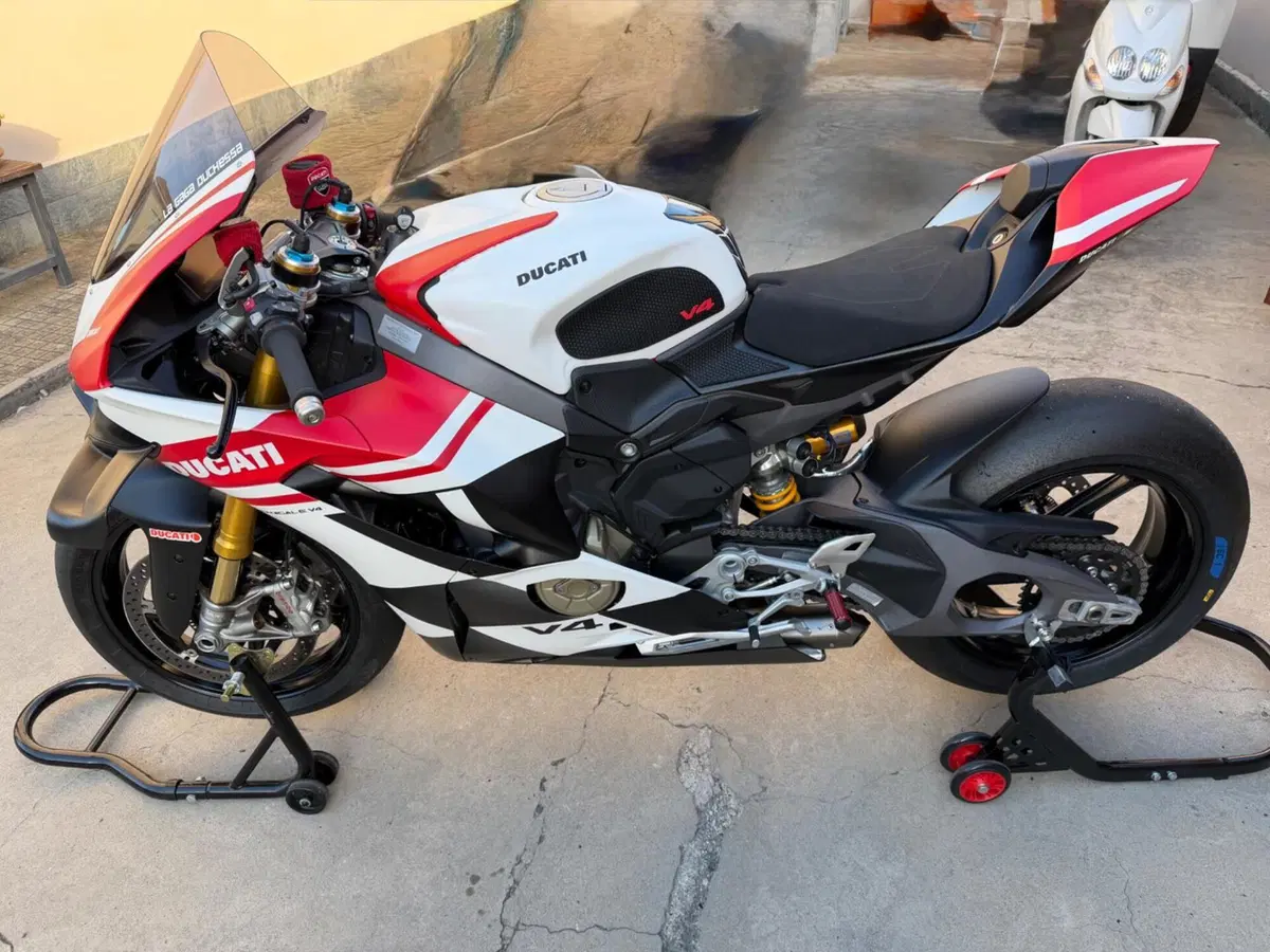 Ducati Panigale V4 S (2025 - 26) (2)