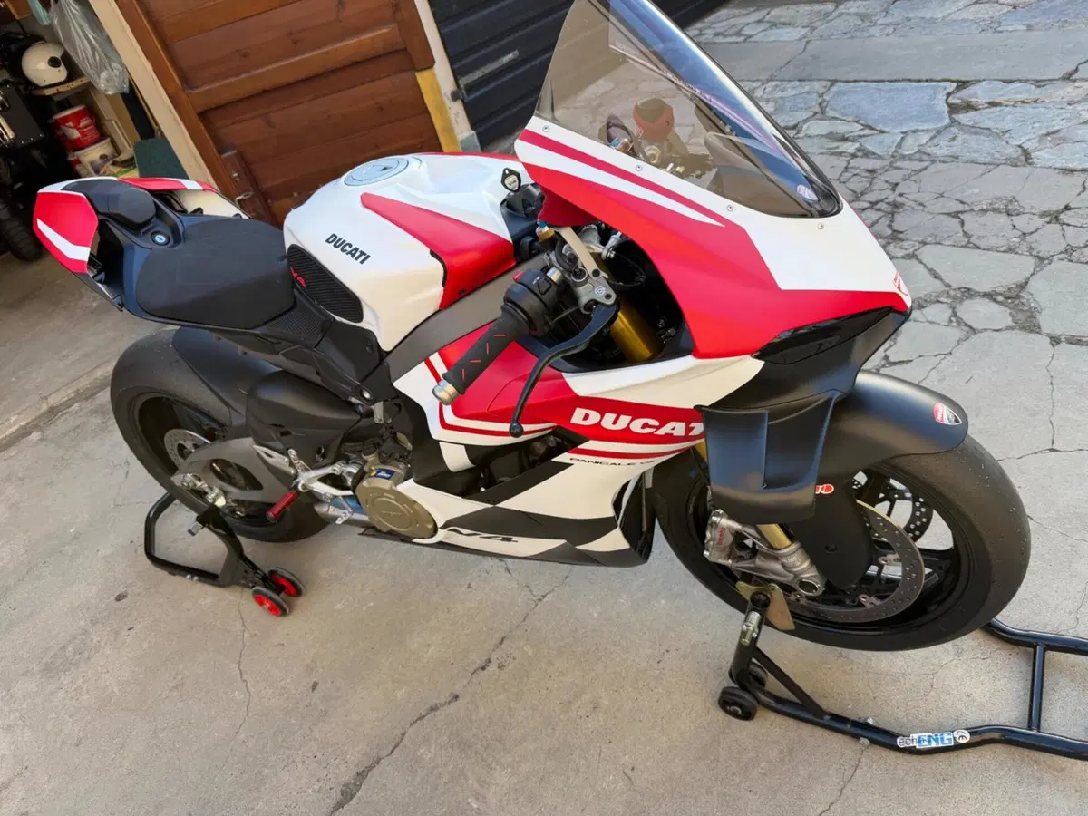 Ducati Panigale V4 S (2025 - 26) (5)