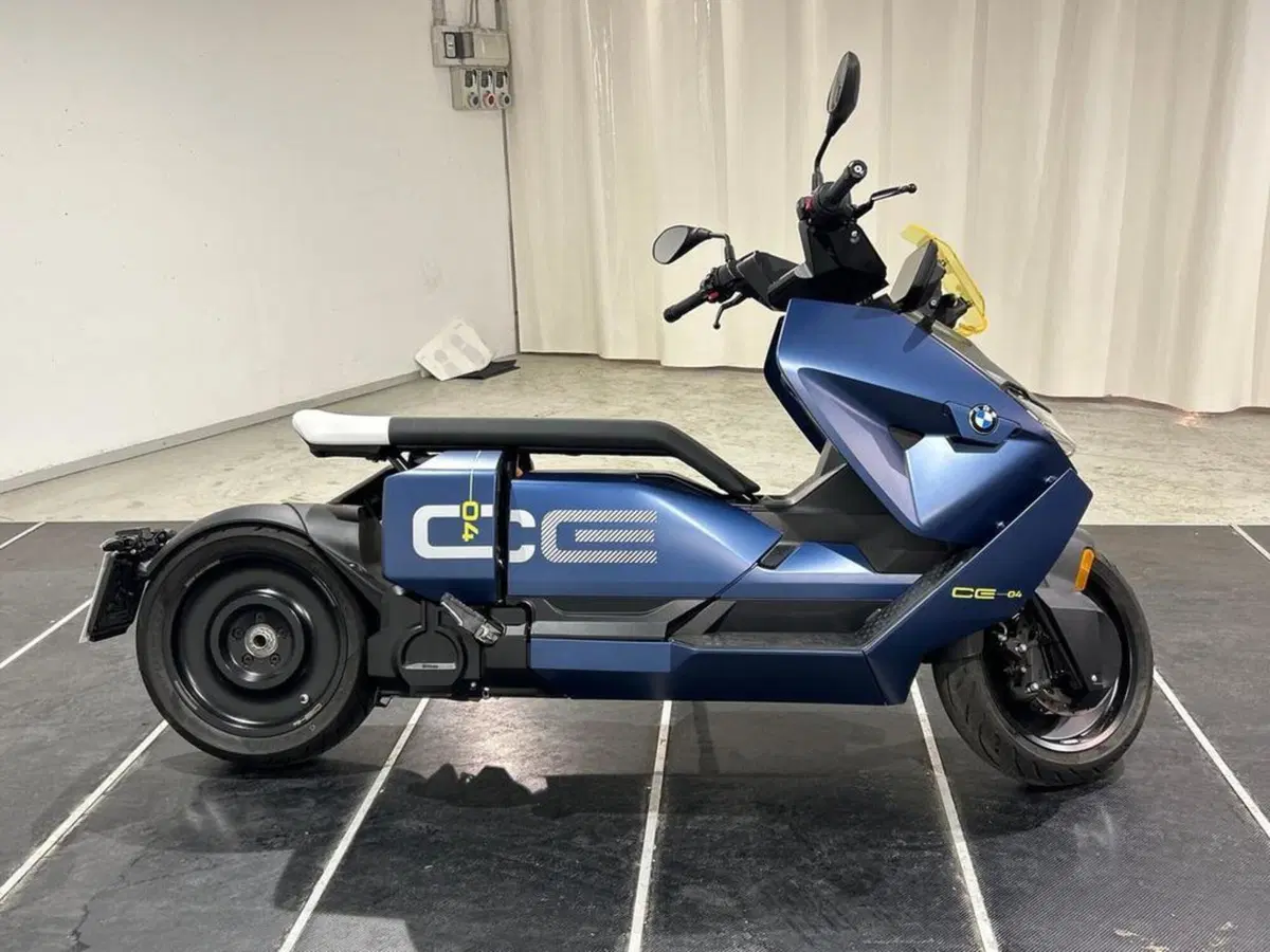 Bmw CE 04 (2021 - 25) (5)