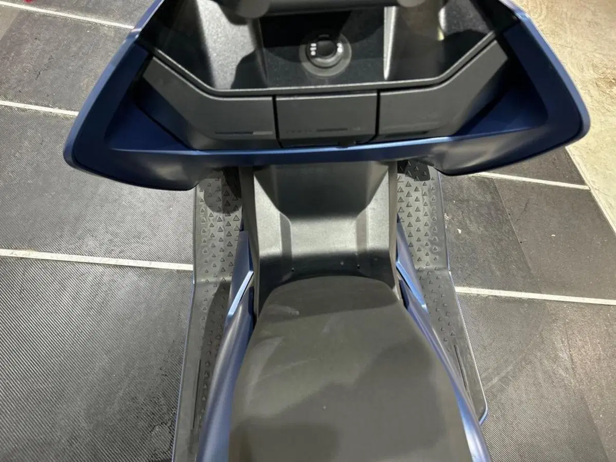 Bmw CE 04 (2021 - 25) (9)