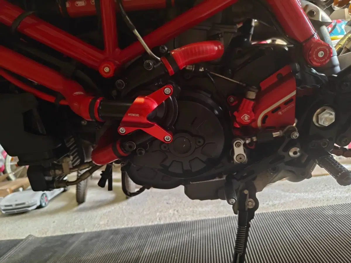 Ducati Hypermotard 939 SP (2016 - 18) (5)