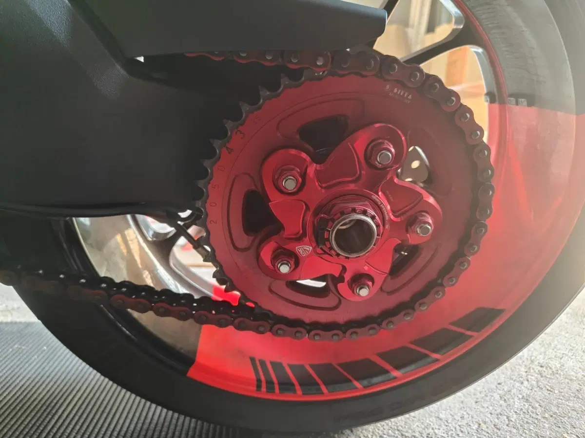 Ducati Hypermotard 939 SP (2016 - 18) (7)