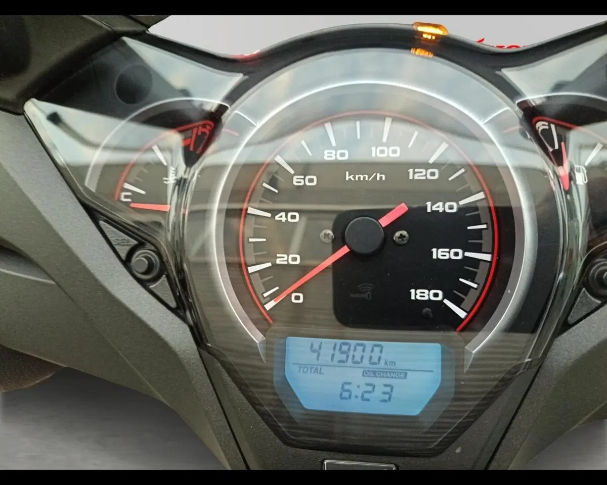 Honda SH 300 i ABS (2016 - 20) (5)