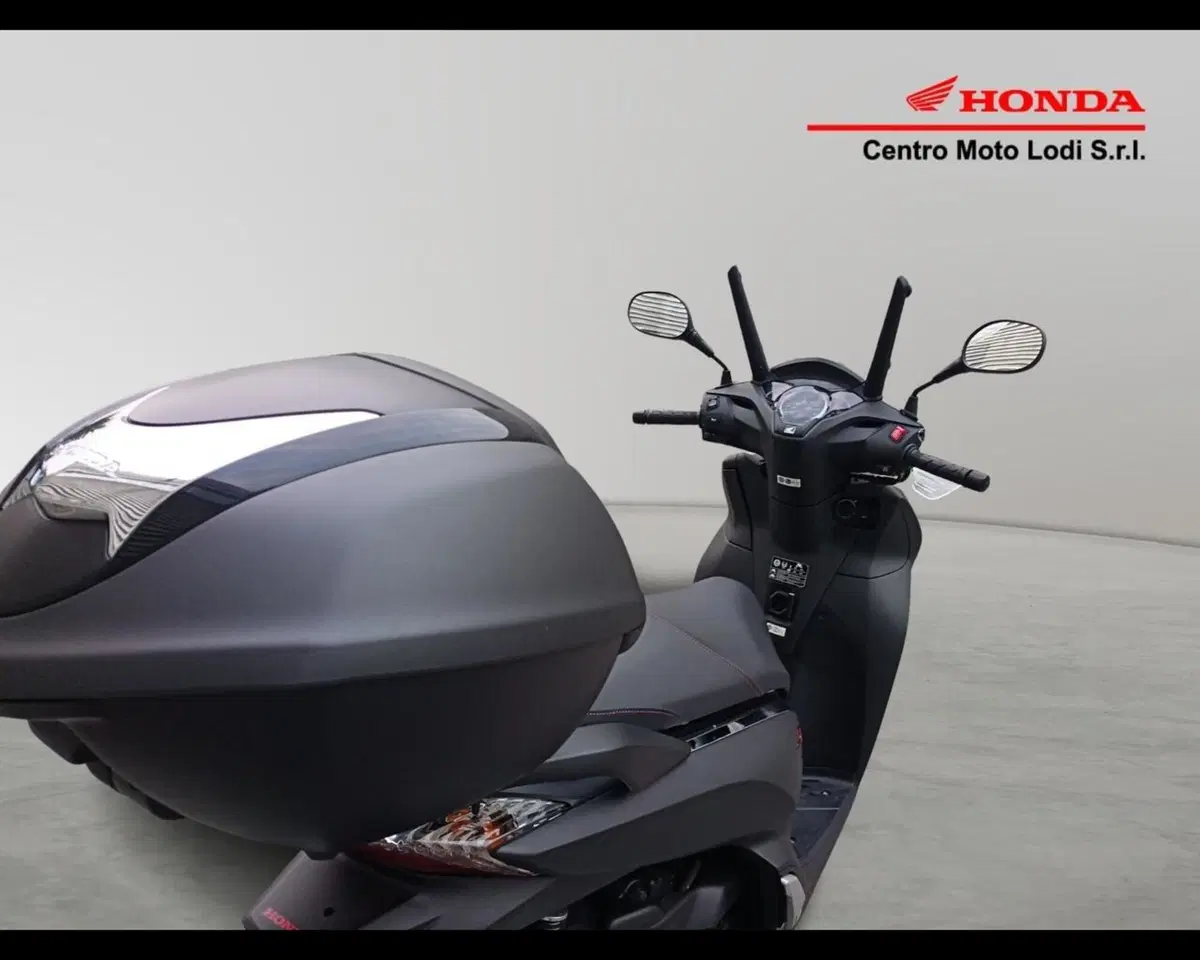 Honda SH 300 i ABS (2016 - 20) (6)