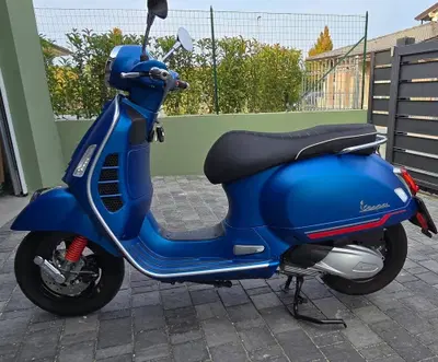 Vespa GTS 300 Hpe (2021 - 22) usata