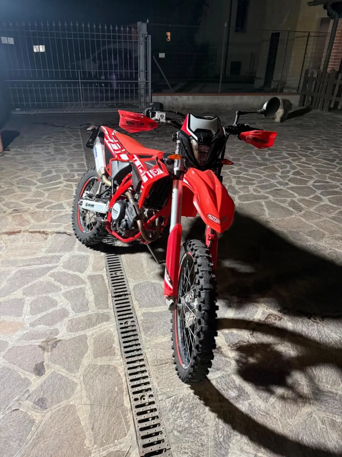 Betamotor RR 125 4T Enduro LC (2021 - 23) (2)