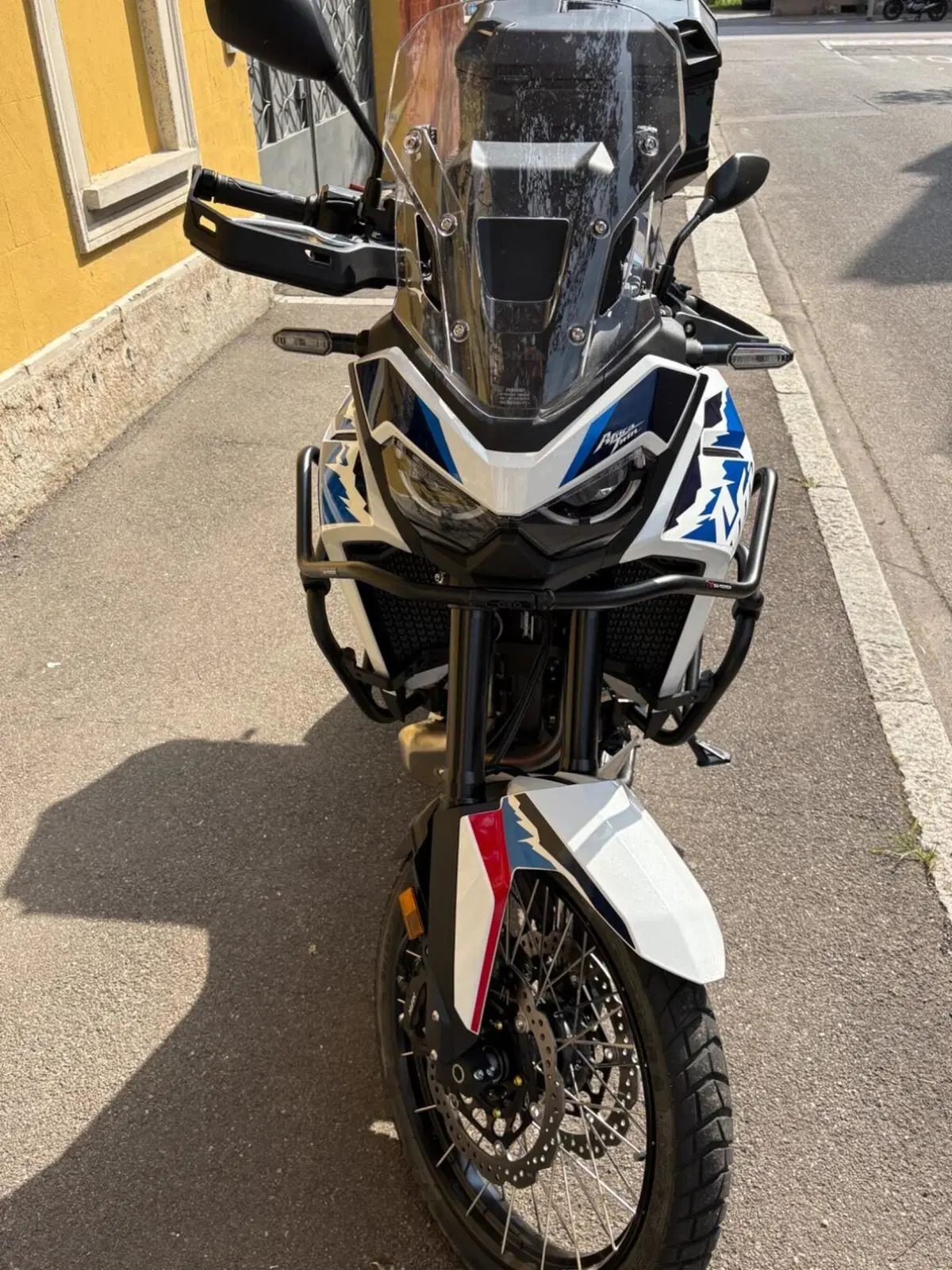 Honda Africa Twin CRF 1100L (2024 - 26) (3)