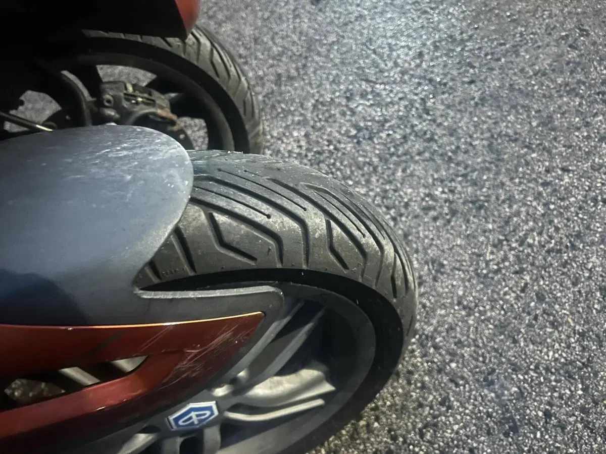Piaggio Mp3 300 ie Yourban LT (2011 - 16) (3)