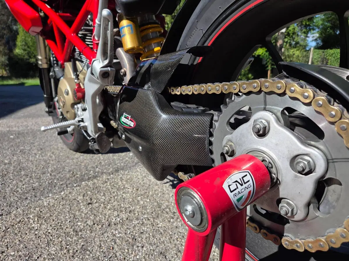 Ducati Hypermotard 1100 S (2007 - 09) (6)