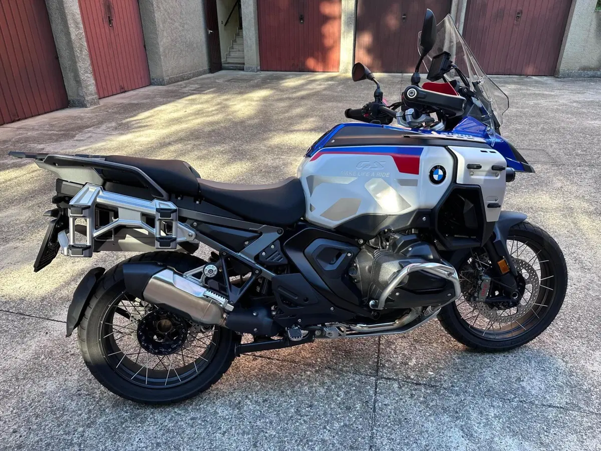 Bmw R 1300 GS Adventure Trophy (2025 - 26) (3)