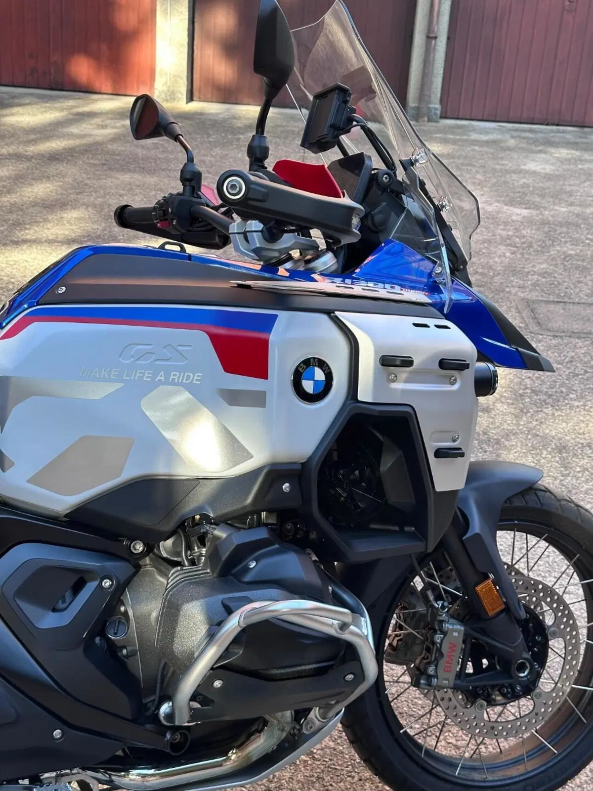 Bmw R 1300 GS Adventure Trophy (2025 - 26) (4)