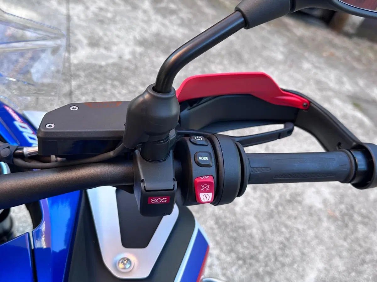 Bmw R 1300 GS Adventure Trophy (2025 - 26) (10)