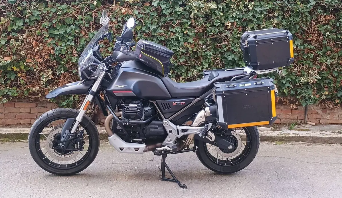 Moto Guzzi V85 TT (2021 - 23)