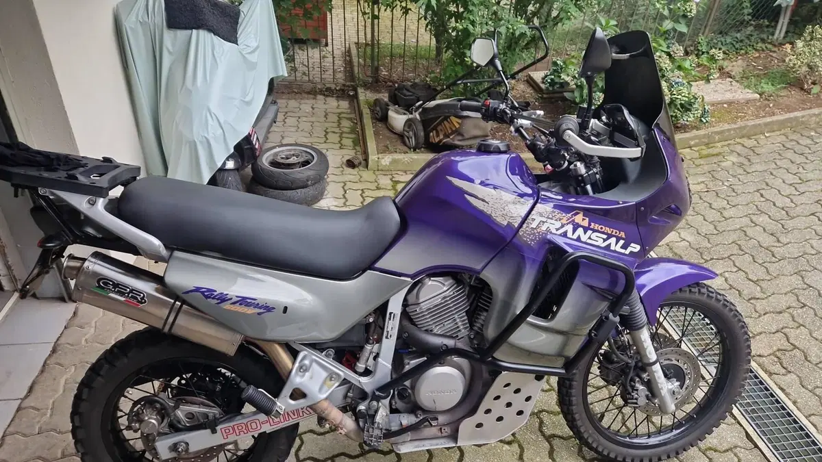 Honda Transalp XL 600V (1997 - 99) (2)