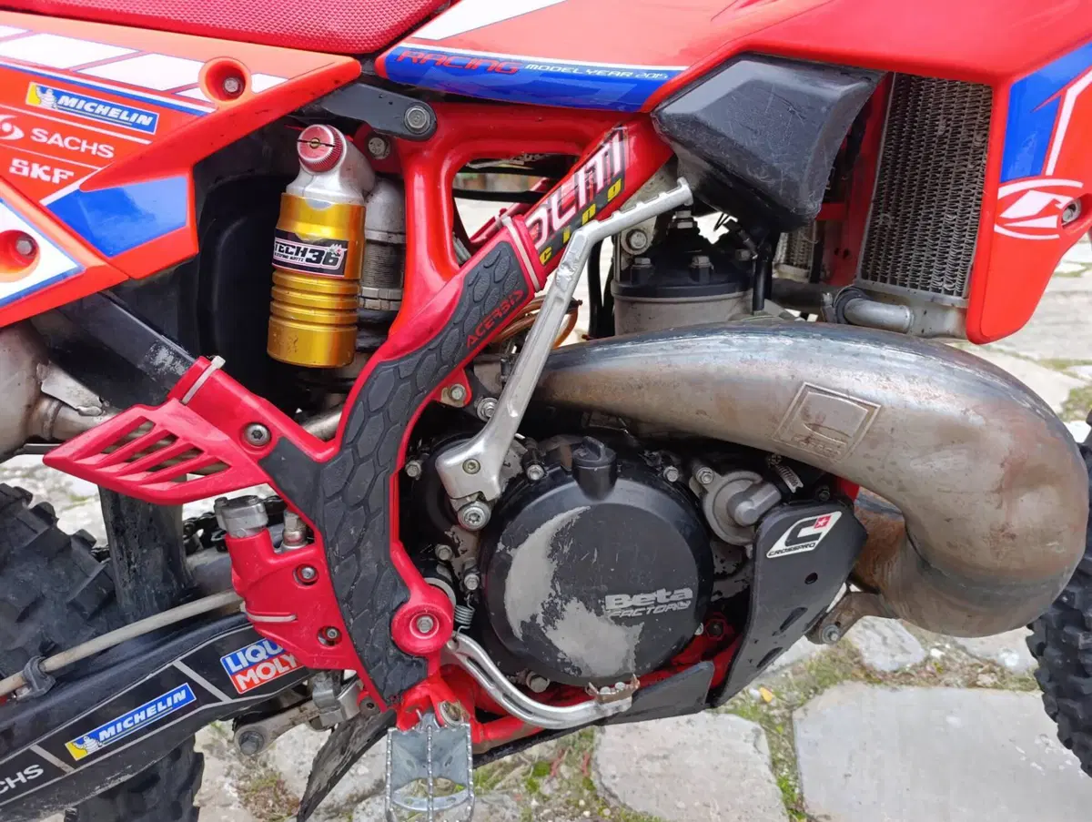 Betamotor RR 250 2T Enduro (2016) (16)