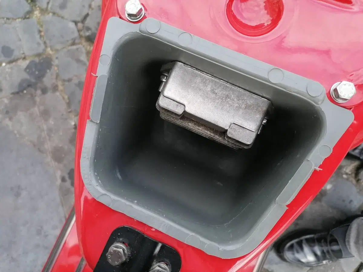 Piaggio VESPA 50 SPECIAL (14)