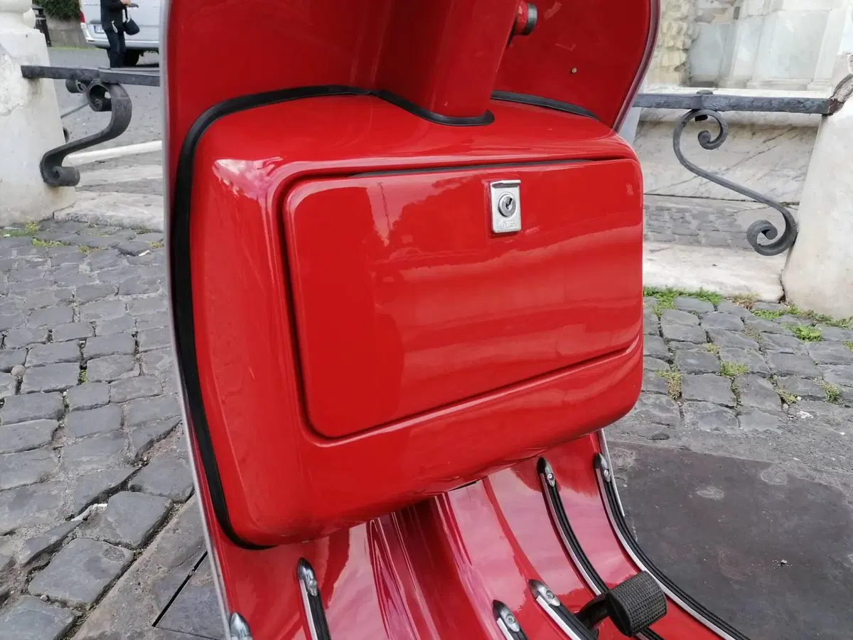 Piaggio VESPA 50 SPECIAL (15)
