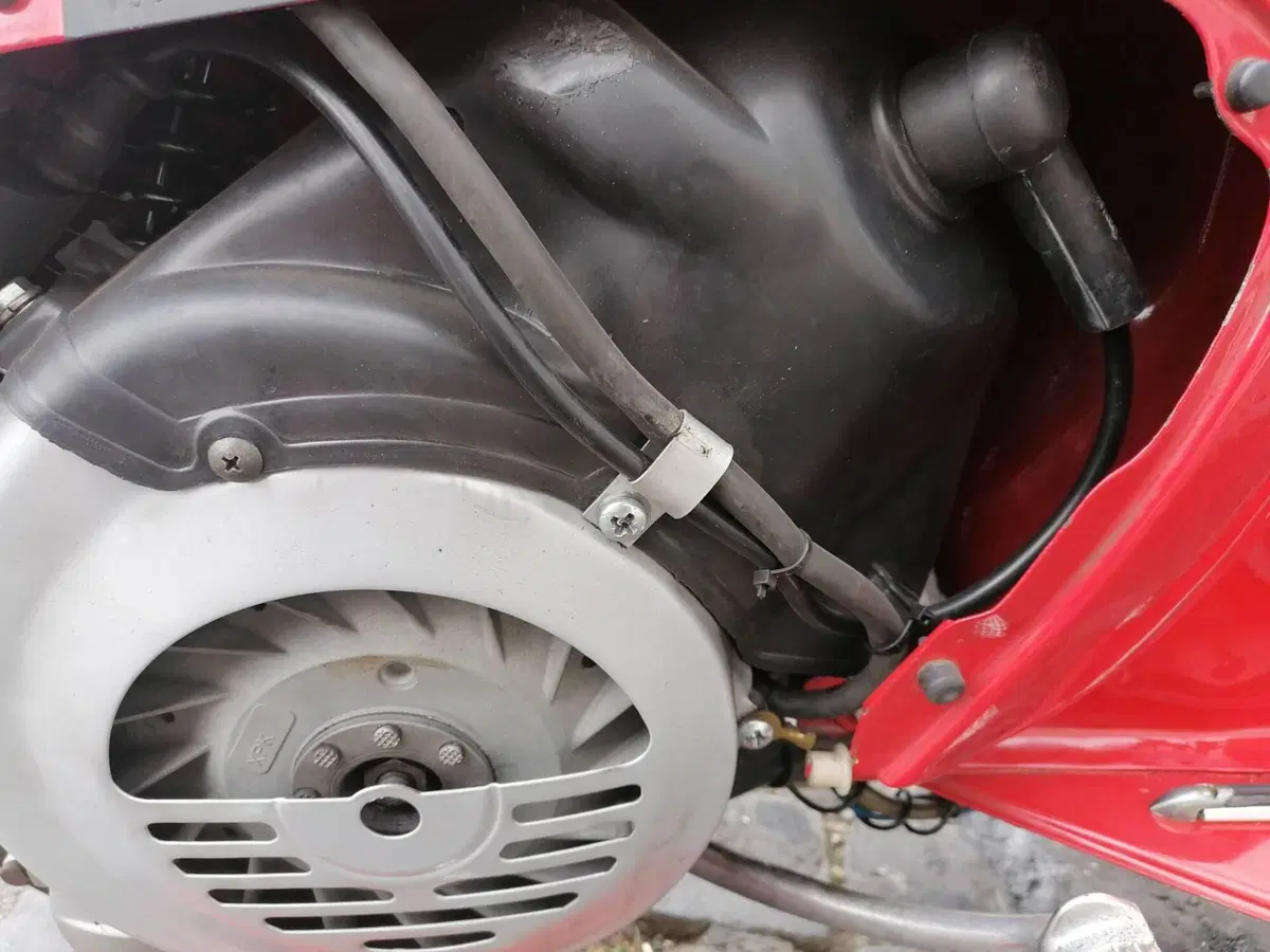 Piaggio VESPA 50 SPECIAL (18)