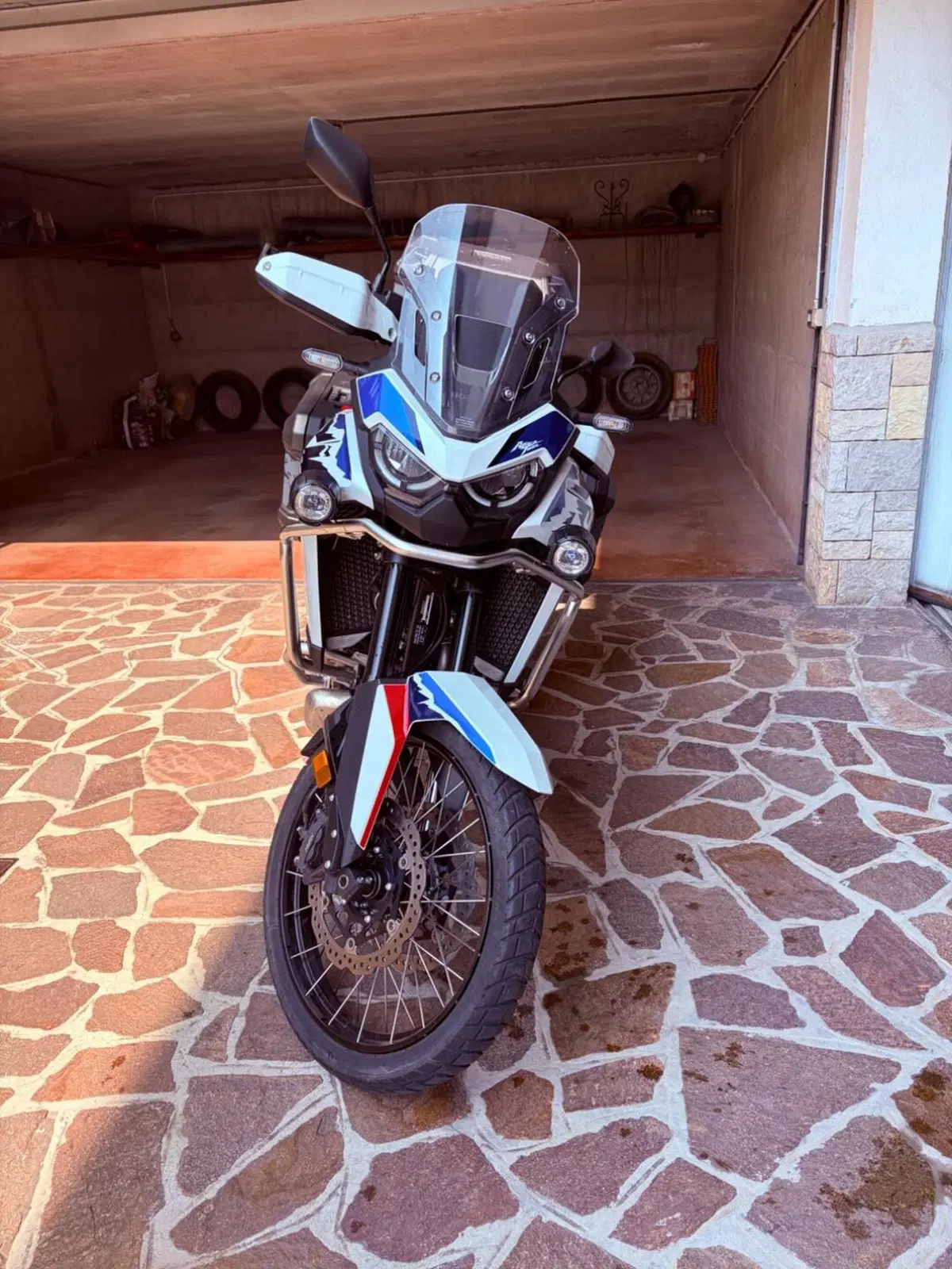 Honda Africa Twin CRF 1100L ES (2024 - 26) (2)