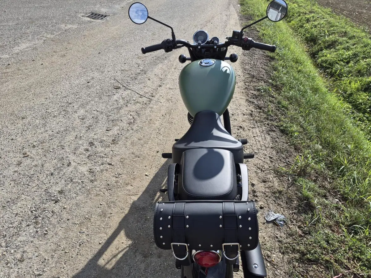 Royal Enfield Meteor 350 (2021 - 26) (3)
