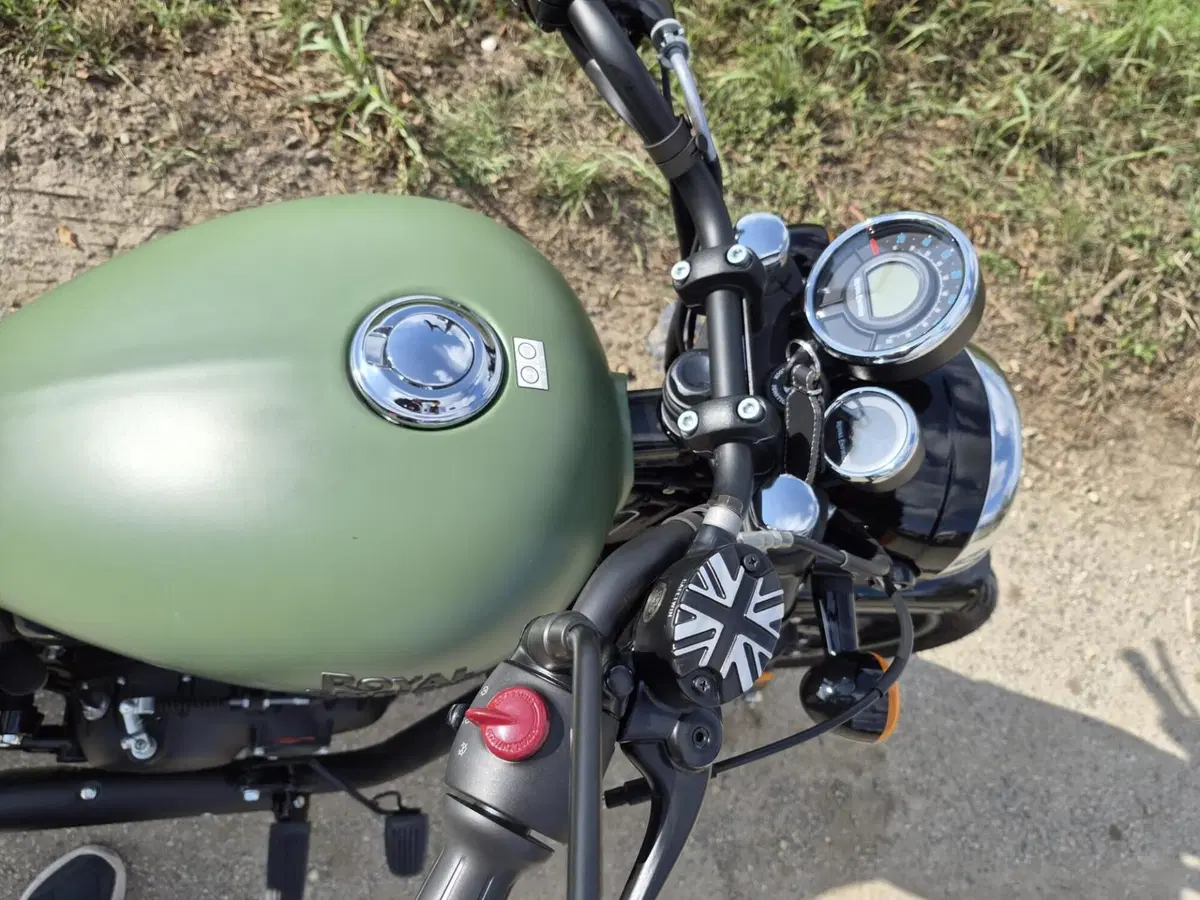 Royal Enfield Meteor 350 (2021 - 26) (5)
