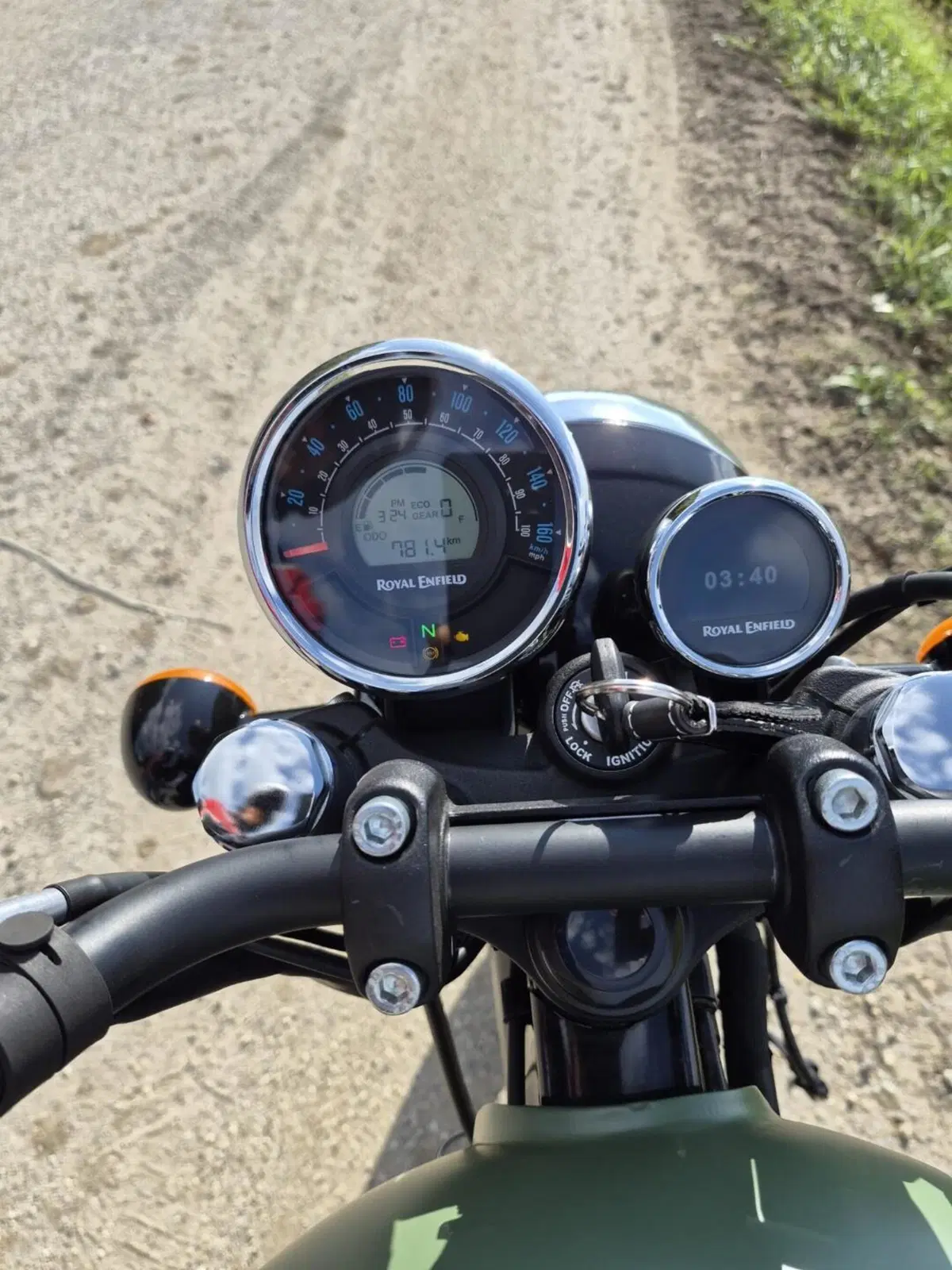 Royal Enfield Meteor 350 (2021 - 26) (6)