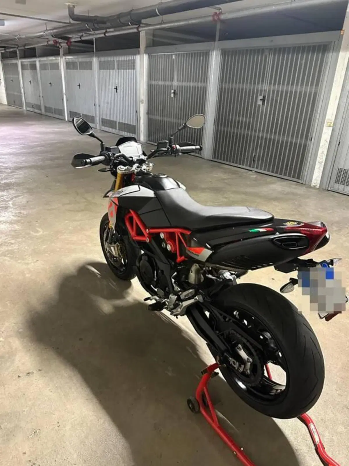 Aprilia Dorsoduro 900 (2017 - 20) (3)