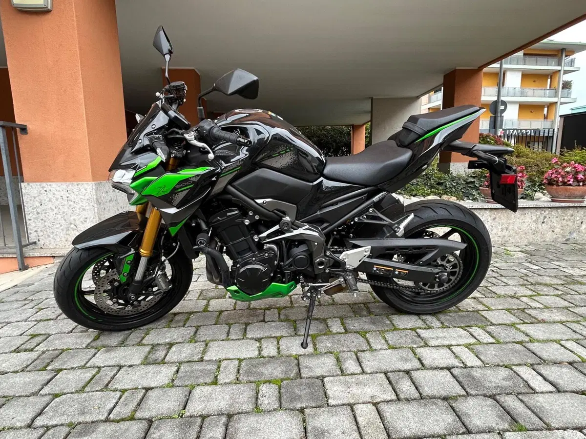 Kawasaki Z 900 SE (2022 - 24) (3)