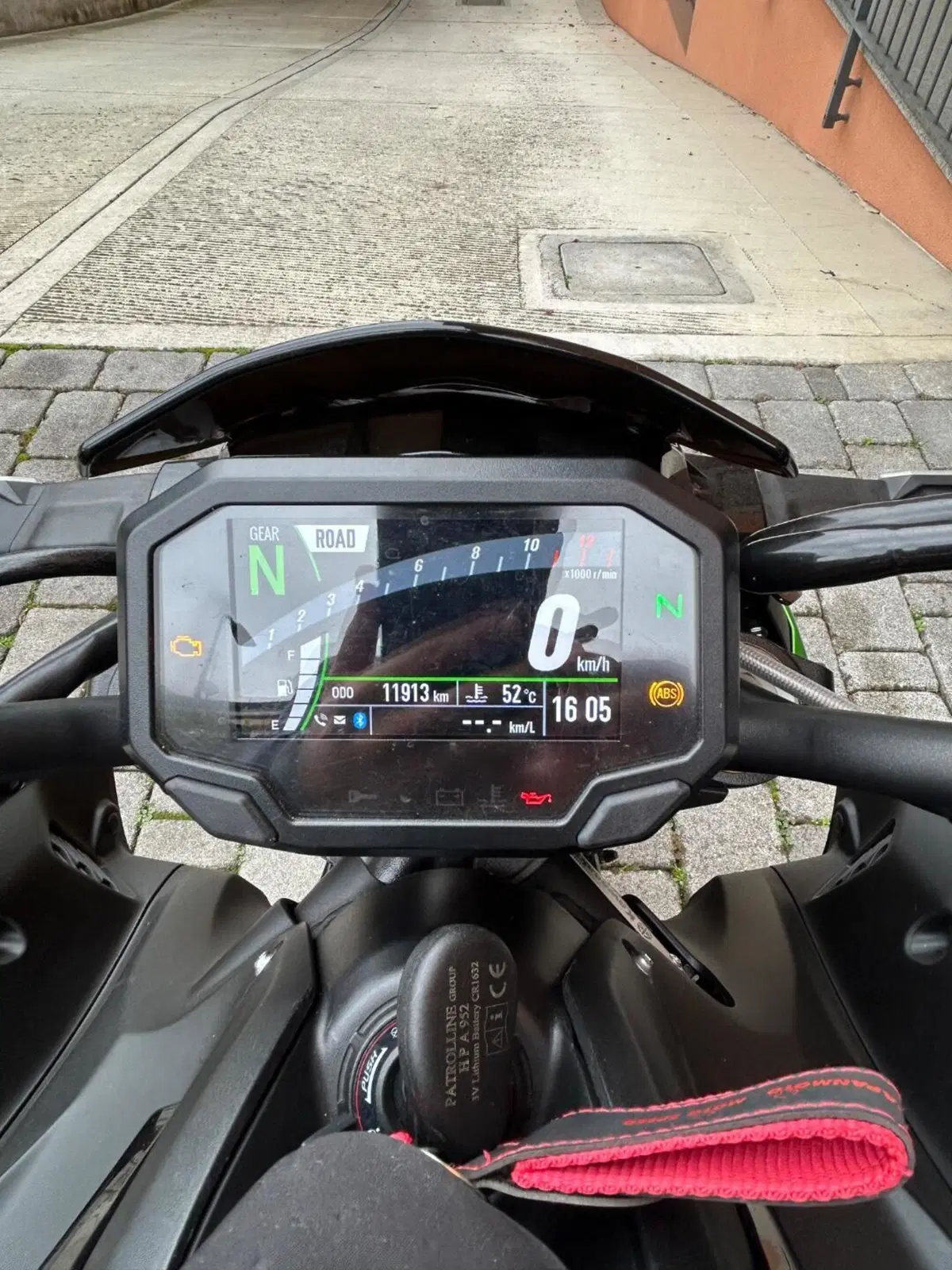 Kawasaki Z 900 SE (2022 - 24) (8)