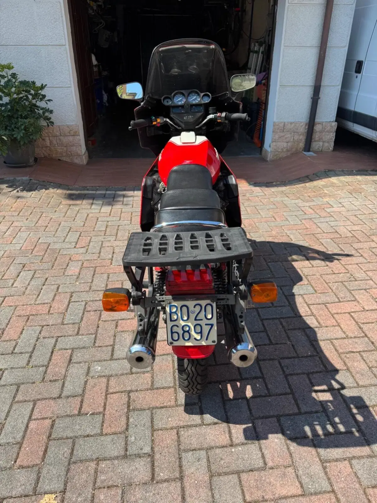 Moto Guzzi SP 1000 (5)