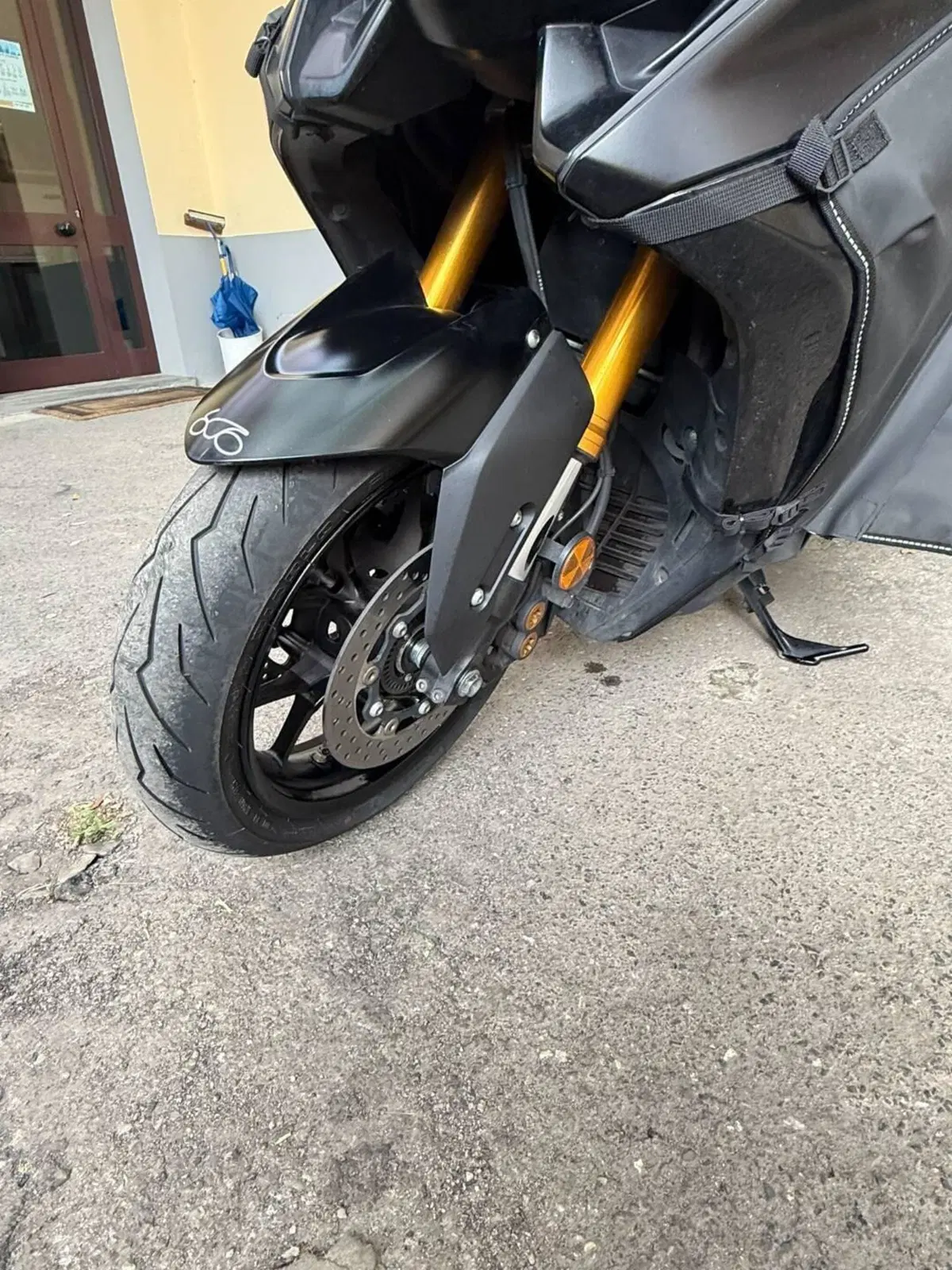 Yamaha T-Max 560 Tech Max (2022 - 24) (5)