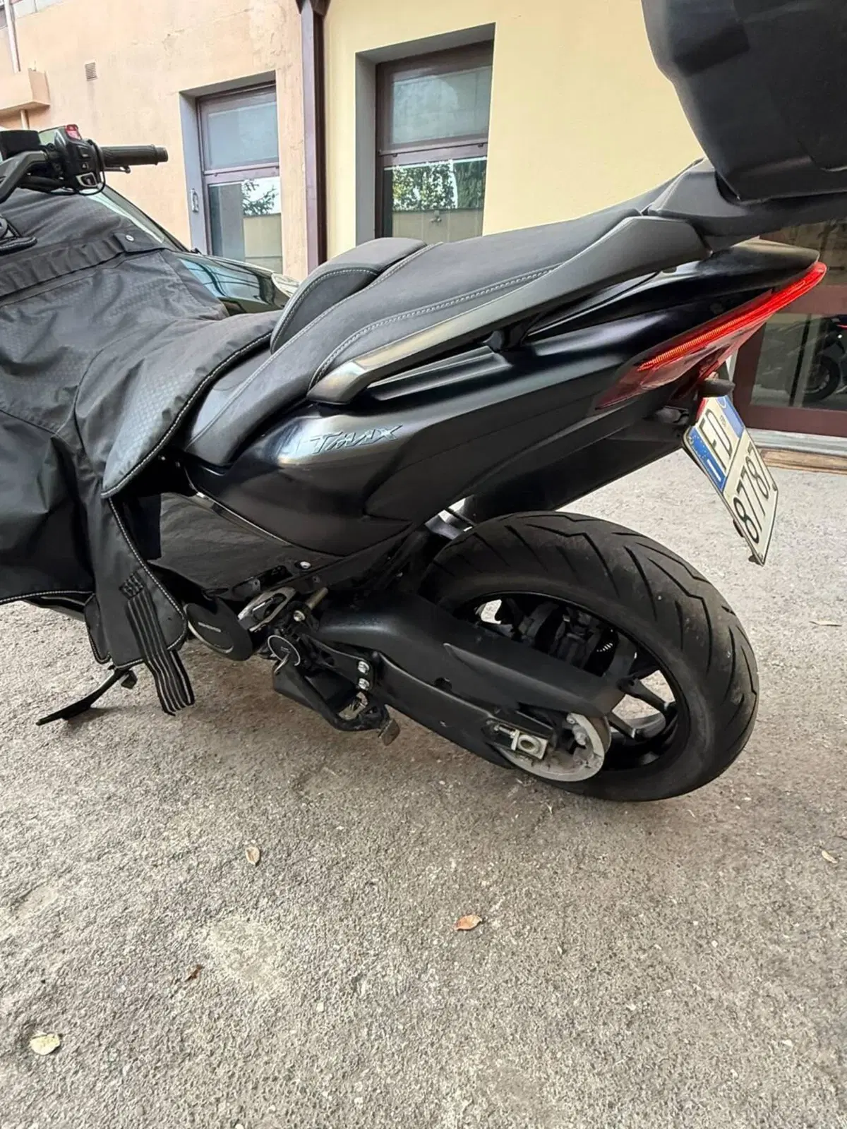 Yamaha T-Max 560 Tech Max (2022 - 24) (9)
