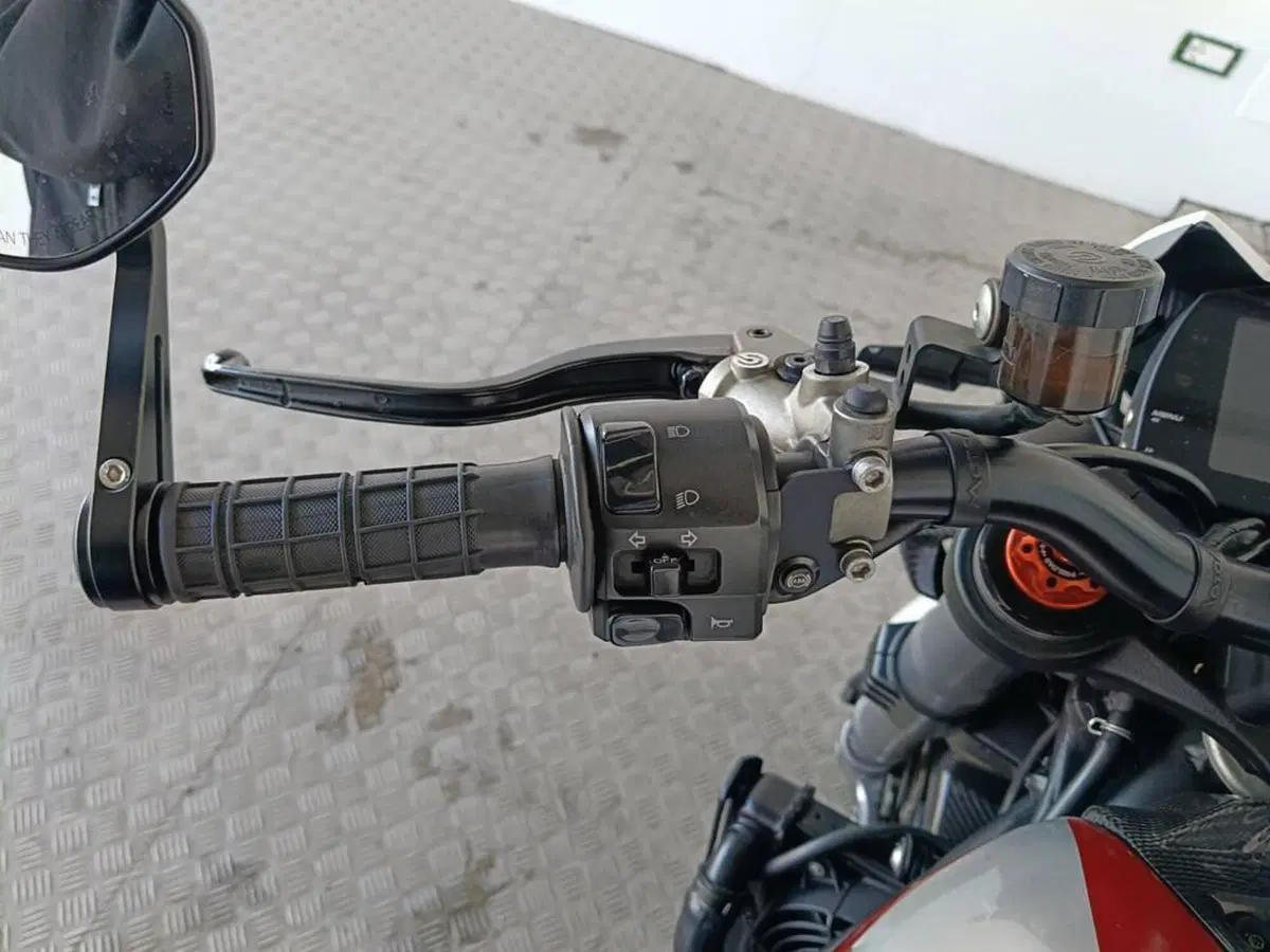 Moto Morini Corsaro 1200 ZZ (2017 - 21) (7)