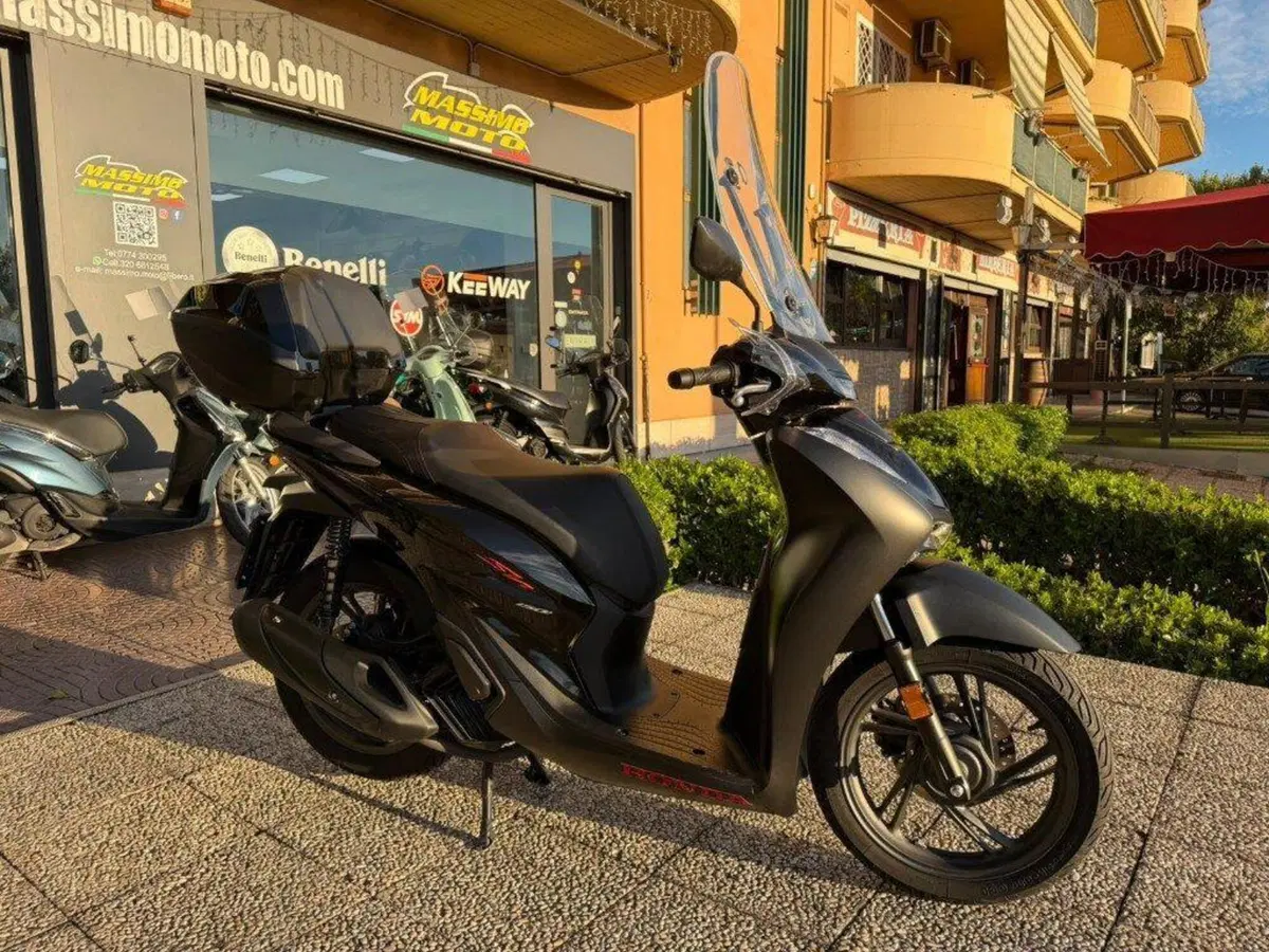 Honda SH 150i Sport (2024 - 25) (8)