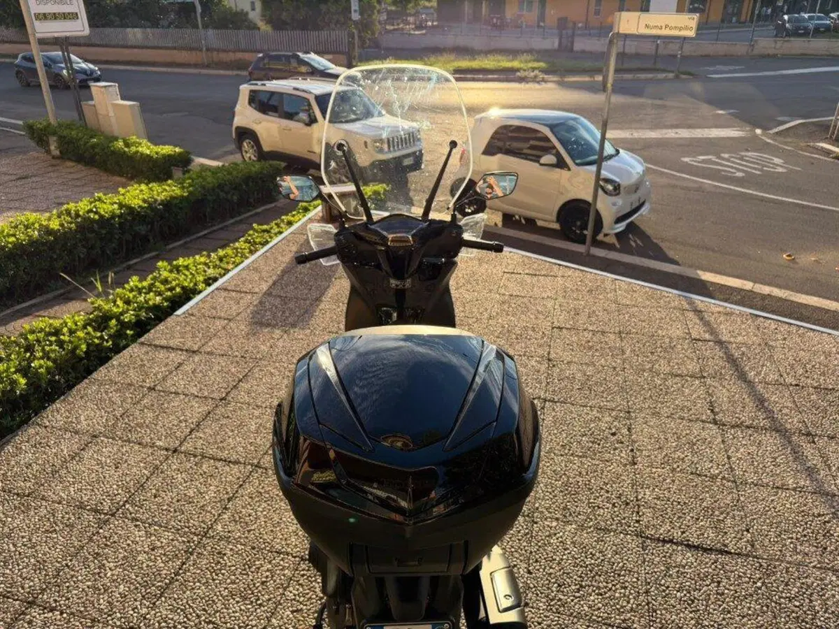 Honda SH 150i Sport (2024 - 25) (4)