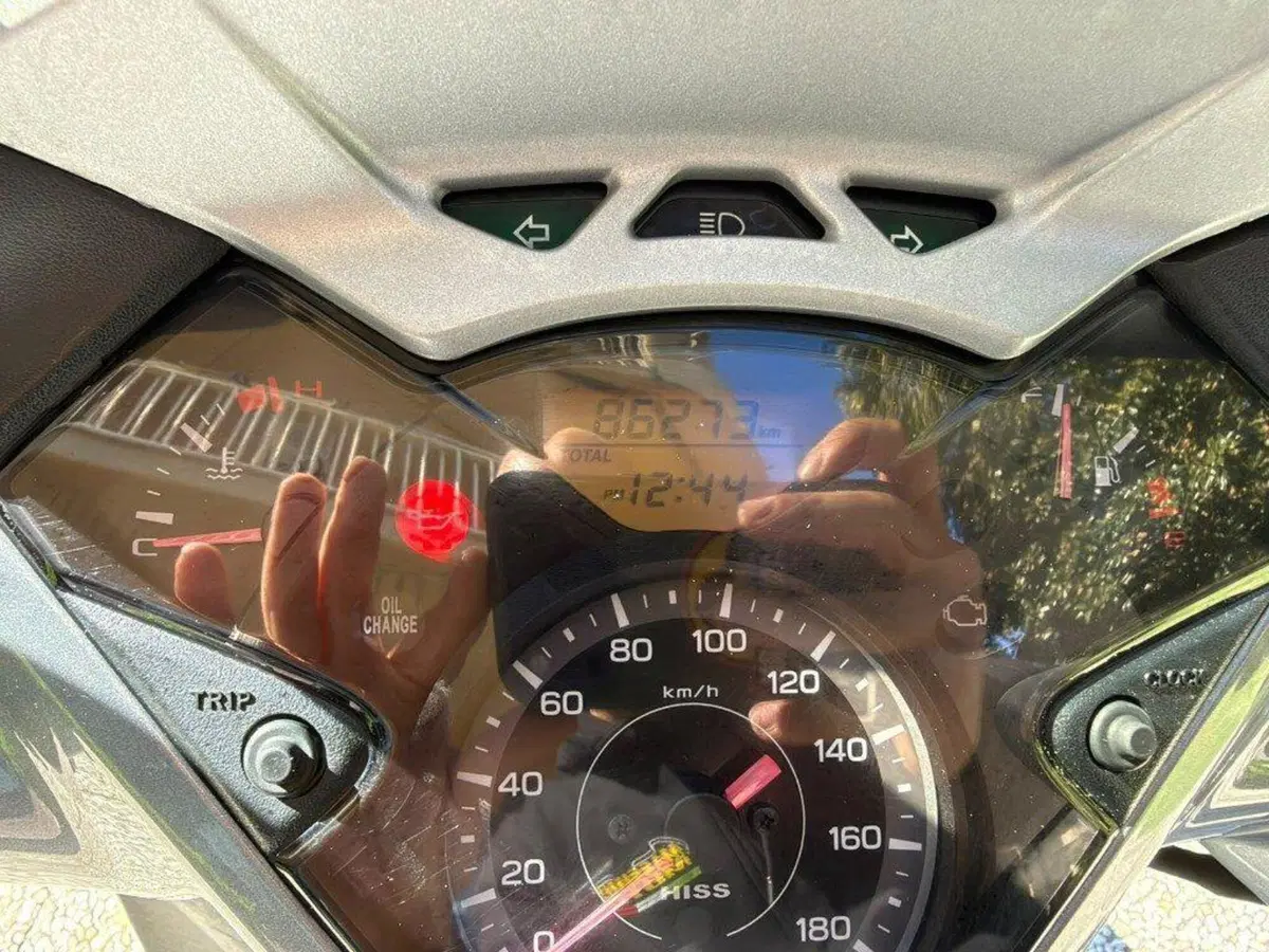 Honda SH 300 i (2011 - 14) (9)