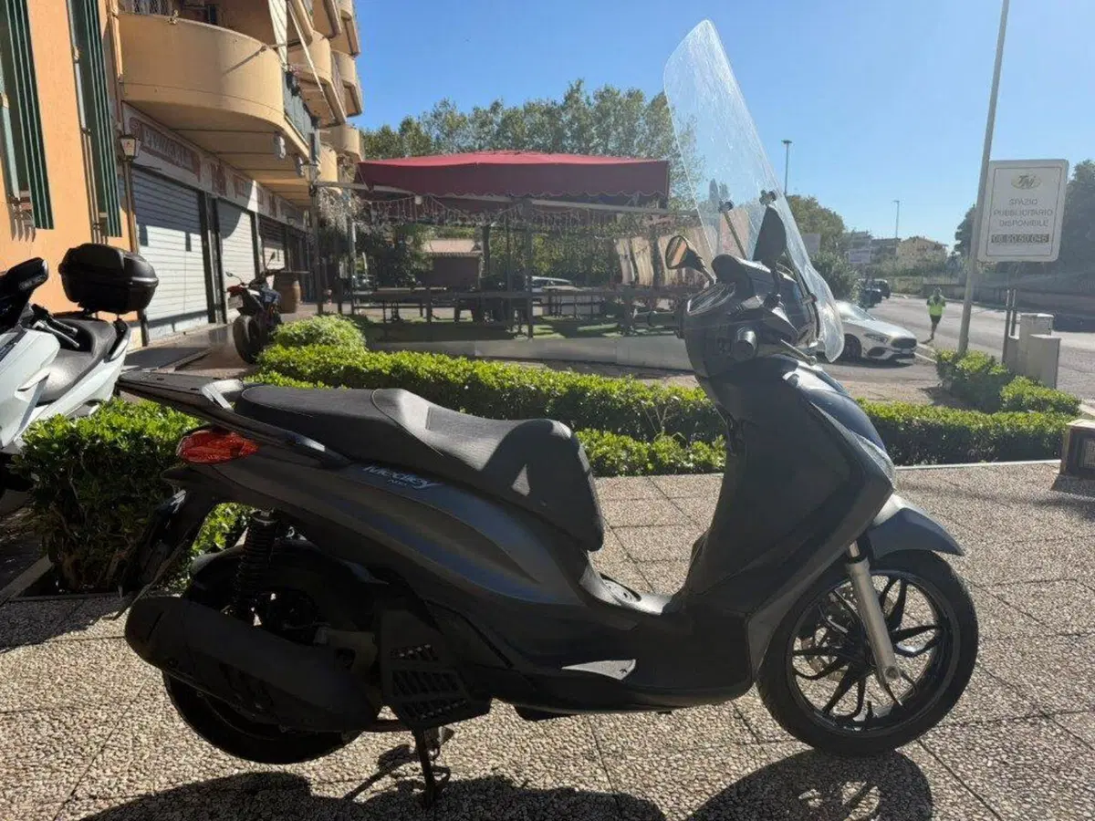 Piaggio Medley 150 S ABS (2016 - 19) (8)